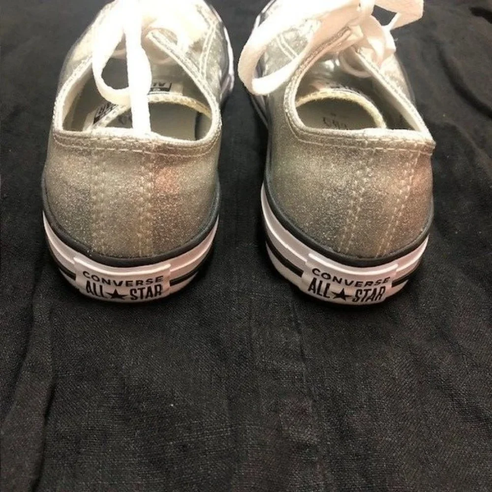 Junior Converse All-Star Chuck Taylor Silver Glitter Low Sneakers [641727C]‎